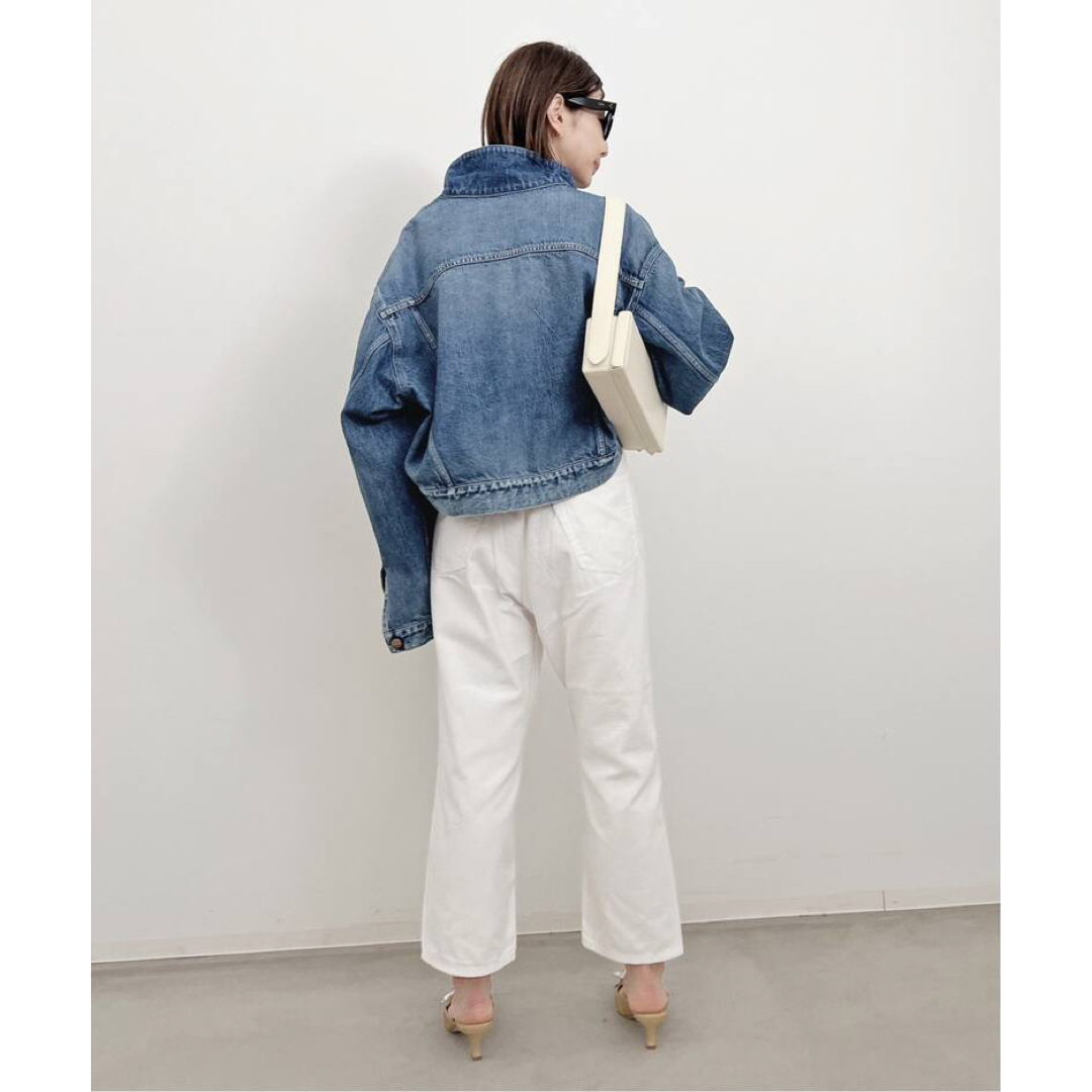 L'Appartement DEUXIEME CLASSE(アパルトモンドゥーズィエムクラス)の【RED CARD/レッド カード】 DENIM JACKET レディースのジャケット/アウター(Gジャン/デニムジャケット)の商品写真