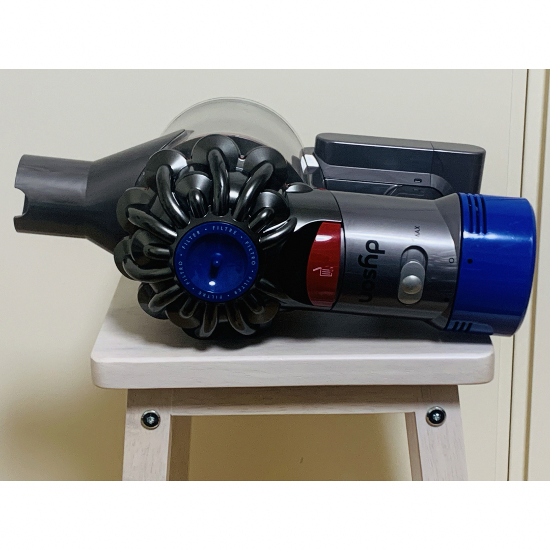 Dyson(ダイソン)のダイソン SV11 本体 完全分解洗浄品 スマホ/家電/カメラの生活家電(掃除機)の商品写真