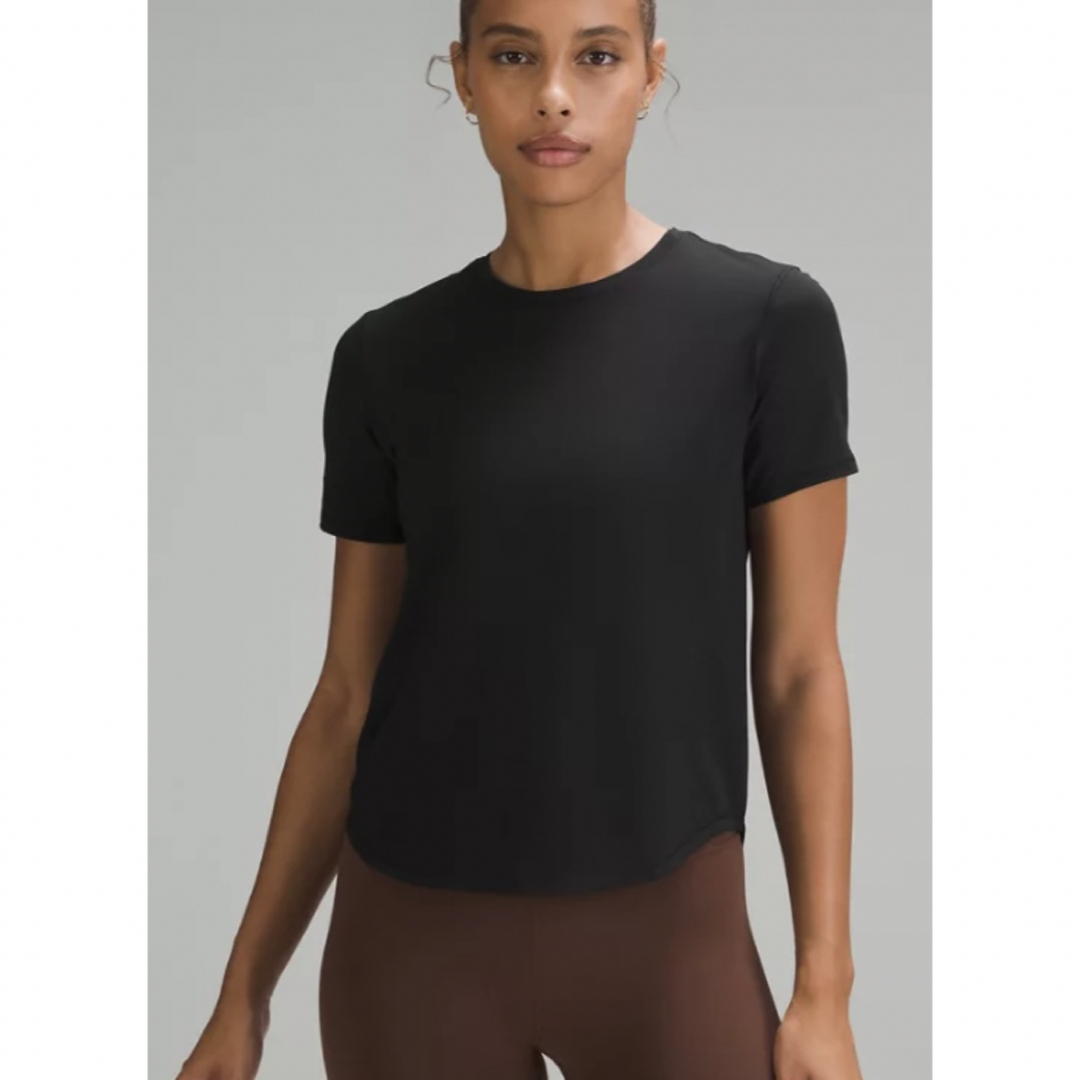 lululemon(ルルレモン)の新品 ルルレモン High-Neck Run and Train Tee（4） レディースのトップス(Tシャツ(半袖/袖なし))の商品写真