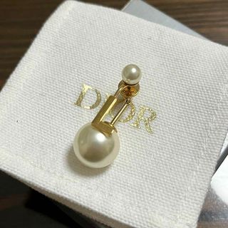 クリスチャンディオール(Christian Dior)の［美品］DIOR トライバルピアス　L Ｍy ABCDior イニシャル　パール(ピアス)