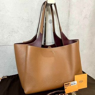 トッズ(TOD'S)の［極美品］TOD'S トートバッグ 肩掛け ブラウン ジェニュインレザー　A4可(トートバッグ)