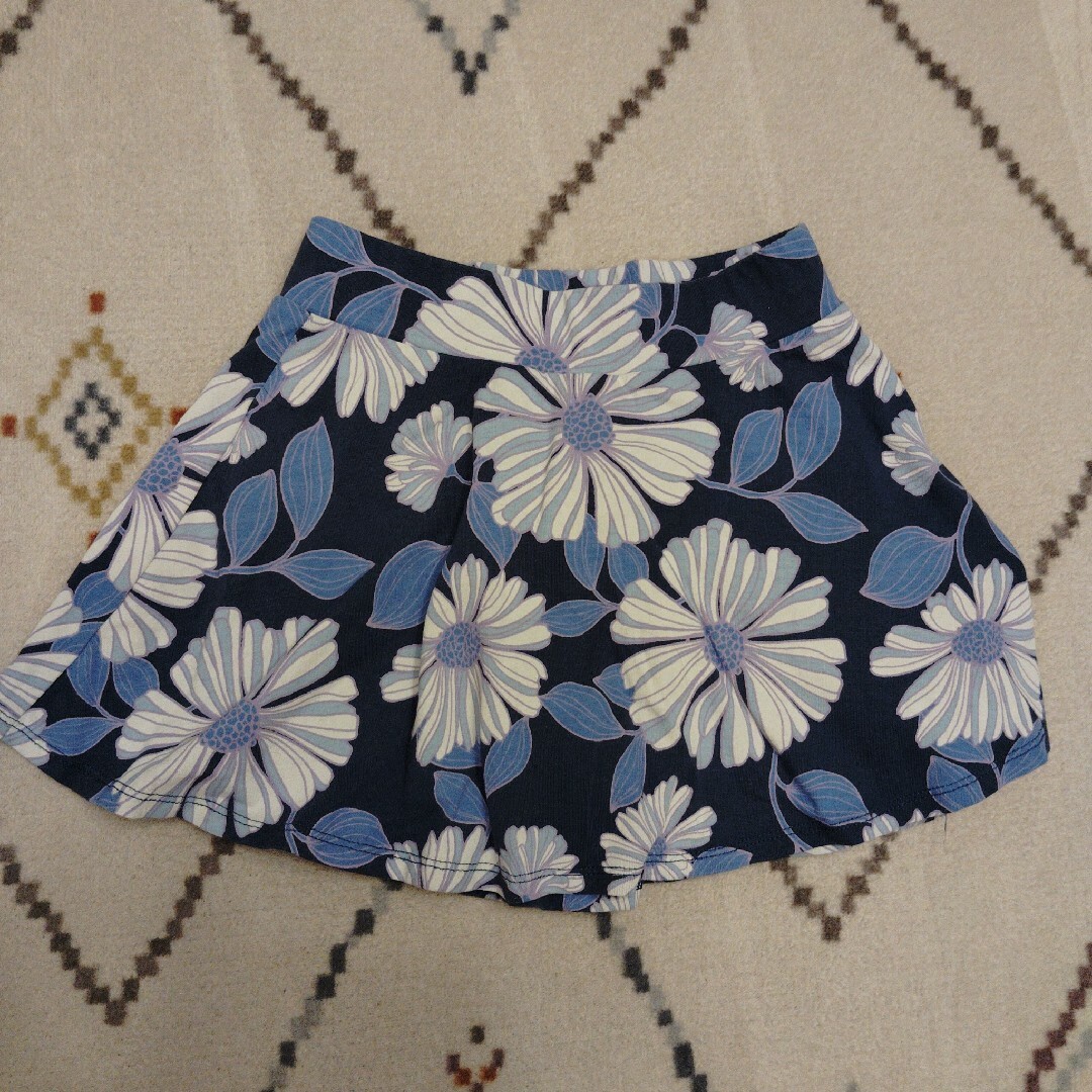 GAP Kids(ギャップキッズ)のGAP スカート　120cm キッズ/ベビー/マタニティのキッズ服女の子用(90cm~)(スカート)の商品写真