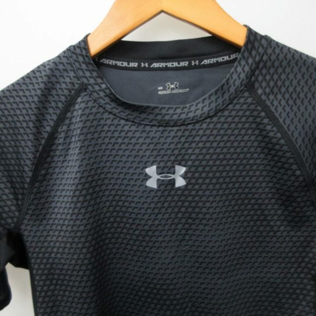 UNDER ARMOUR(アンダーアーマー)のアンダーアーマー Tシャツ カットソー 半袖 黒 グレー L ■GY31 メンズのトップス(Tシャツ/カットソー(半袖/袖なし))の商品写真