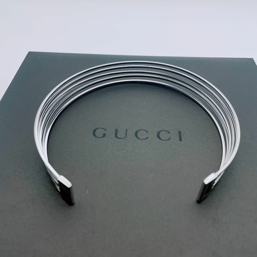 Gucci(グッチ)の【美品】GUCCI グッチ　バングル　5ライン　ワイヤー　シルバー925 メンズのアクセサリー(バングル/リストバンド)の商品写真