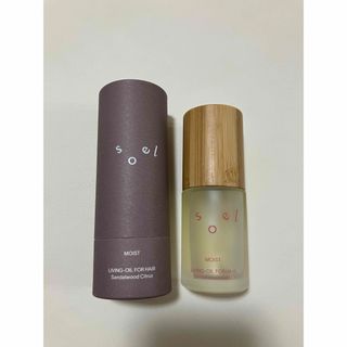 コスメキッチン(Cosme Kitchen)のsoel ヘアオイル　サンダルウッドシトラス　モイスト(オイル/美容液)