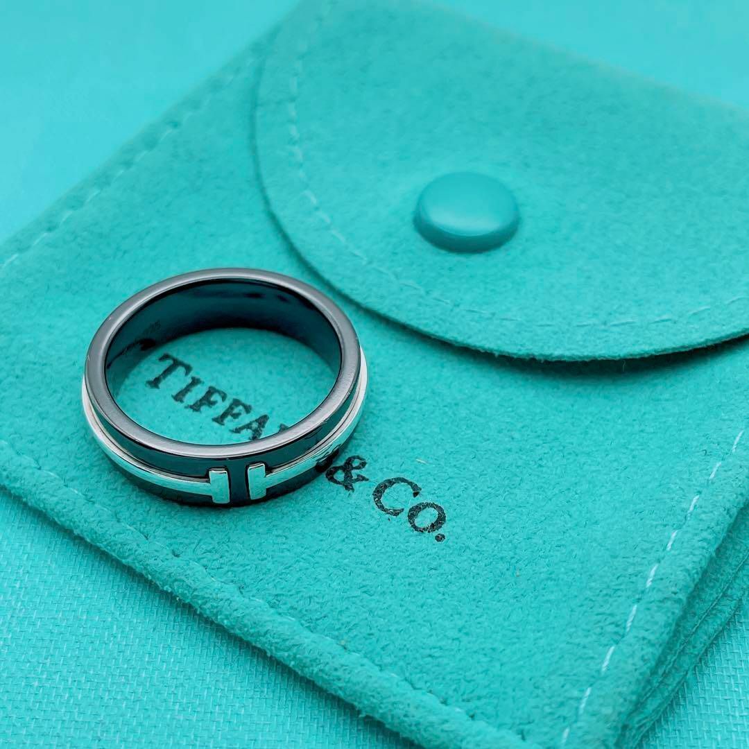 Tiffany & Co.(ティファニー)の【極美品】Tiffany & Co. リング　T TWO チタン　指輪　14号 レディースのアクセサリー(リング(指輪))の商品写真