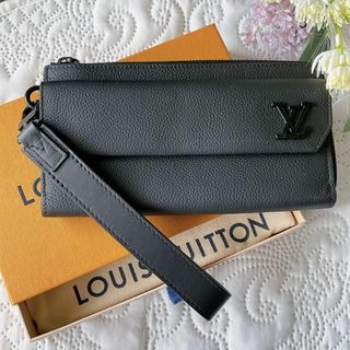 ルイヴィトン(LOUIS VUITTON)の超美品 ヴィトン M69831 アエログラム ジッピー 長財布 クラッチバッグ(長財布)