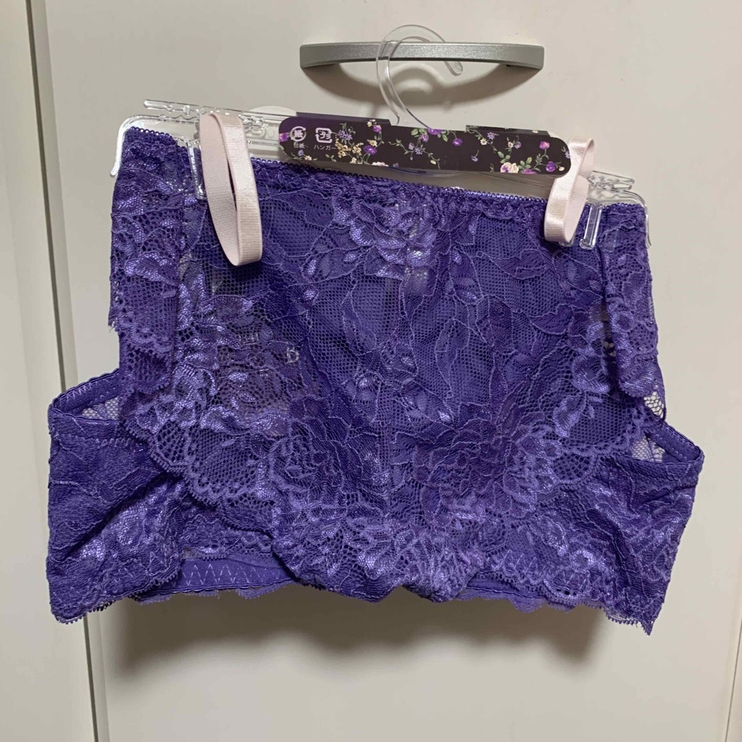 B75 下着　上下セット　紫　パープル　刺繍　花柄 レディースの下着/アンダーウェア(ブラ&ショーツセット)の商品写真