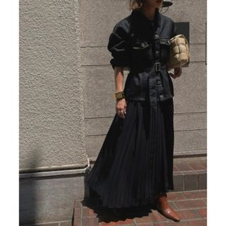 アメリヴィンテージ(Ameri VINTAGE)のDENIM JACKET PLEATS DRESS(ロングワンピース/マキシワンピース)