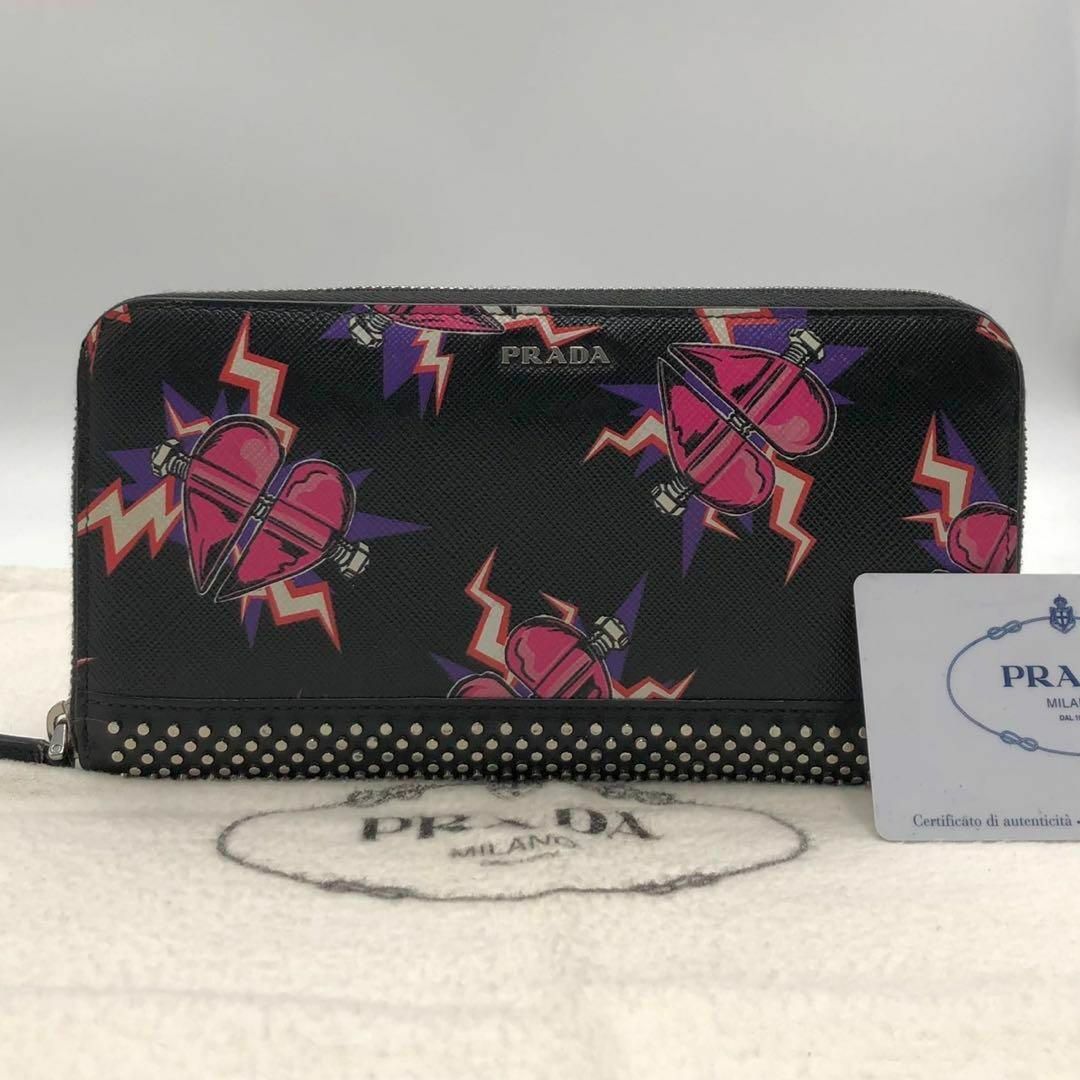 PRADA(プラダ)の美品］プラダ　フランケンシュタイン　ハート　ラウンドファスナー　スタッズ　コラボ レディースのファッション小物(財布)の商品写真