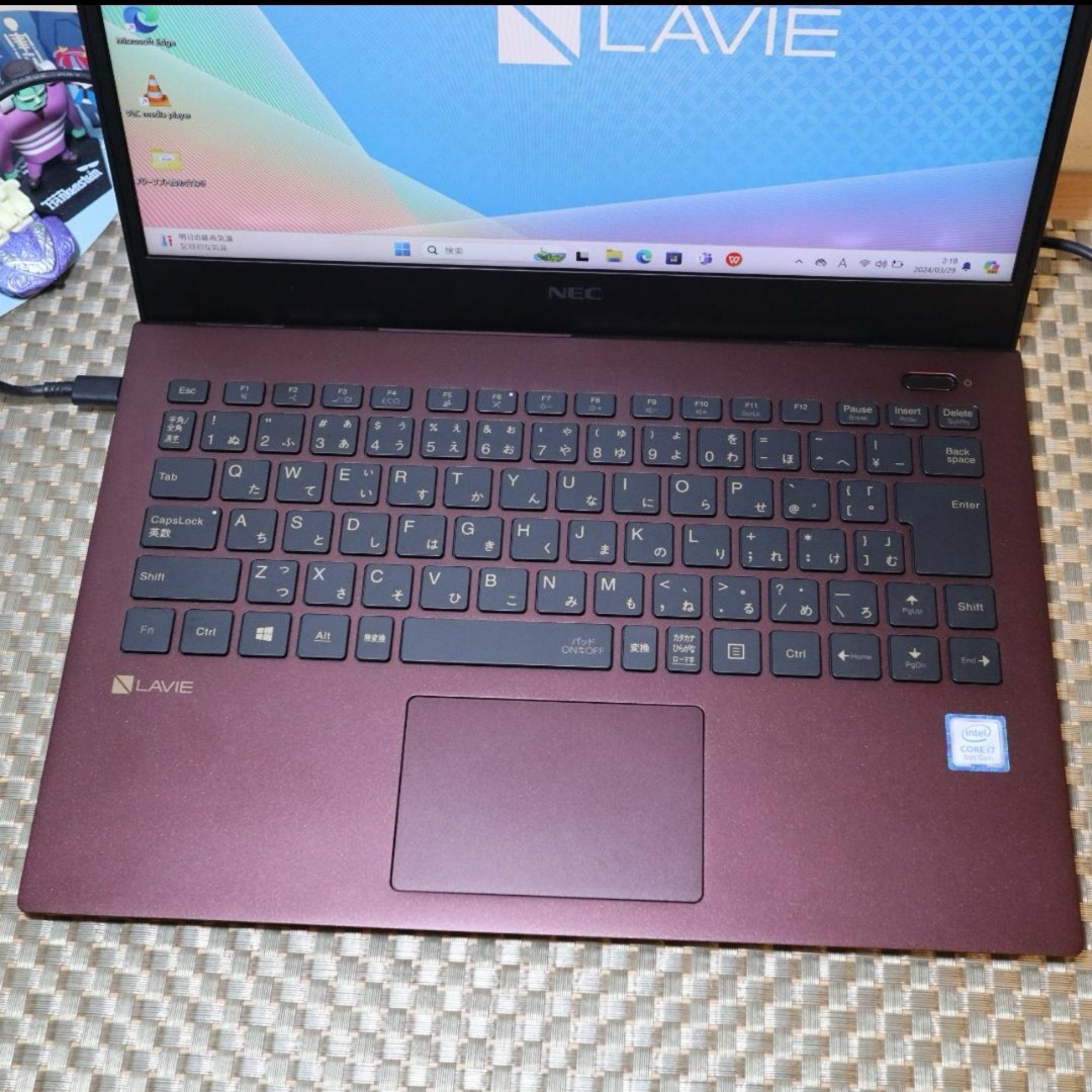 NEC(エヌイーシー)の薄型&軽量Win11高性能8世代Corei7/SSD512/メ16/無線/カメラ スマホ/家電/カメラのPC/タブレット(ノートPC)の商品写真