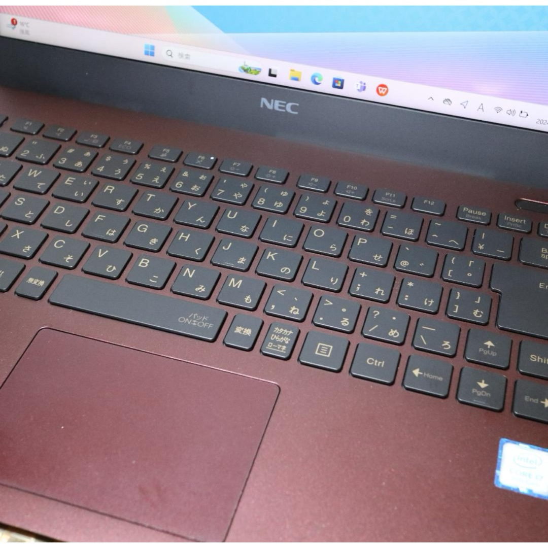 NEC(エヌイーシー)の薄型&軽量Win11高性能8世代Corei7/SSD512/メ16/無線/カメラ スマホ/家電/カメラのPC/タブレット(ノートPC)の商品写真