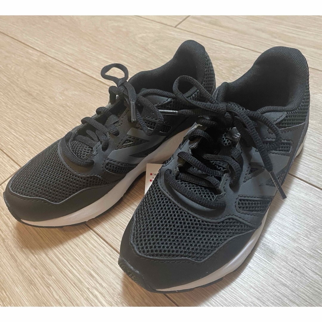 New Balance(ニューバランス)の【新品】ニューバランス　キッズスニーカー19センチ キッズ/ベビー/マタニティのキッズ靴/シューズ(15cm~)(スニーカー)の商品写真