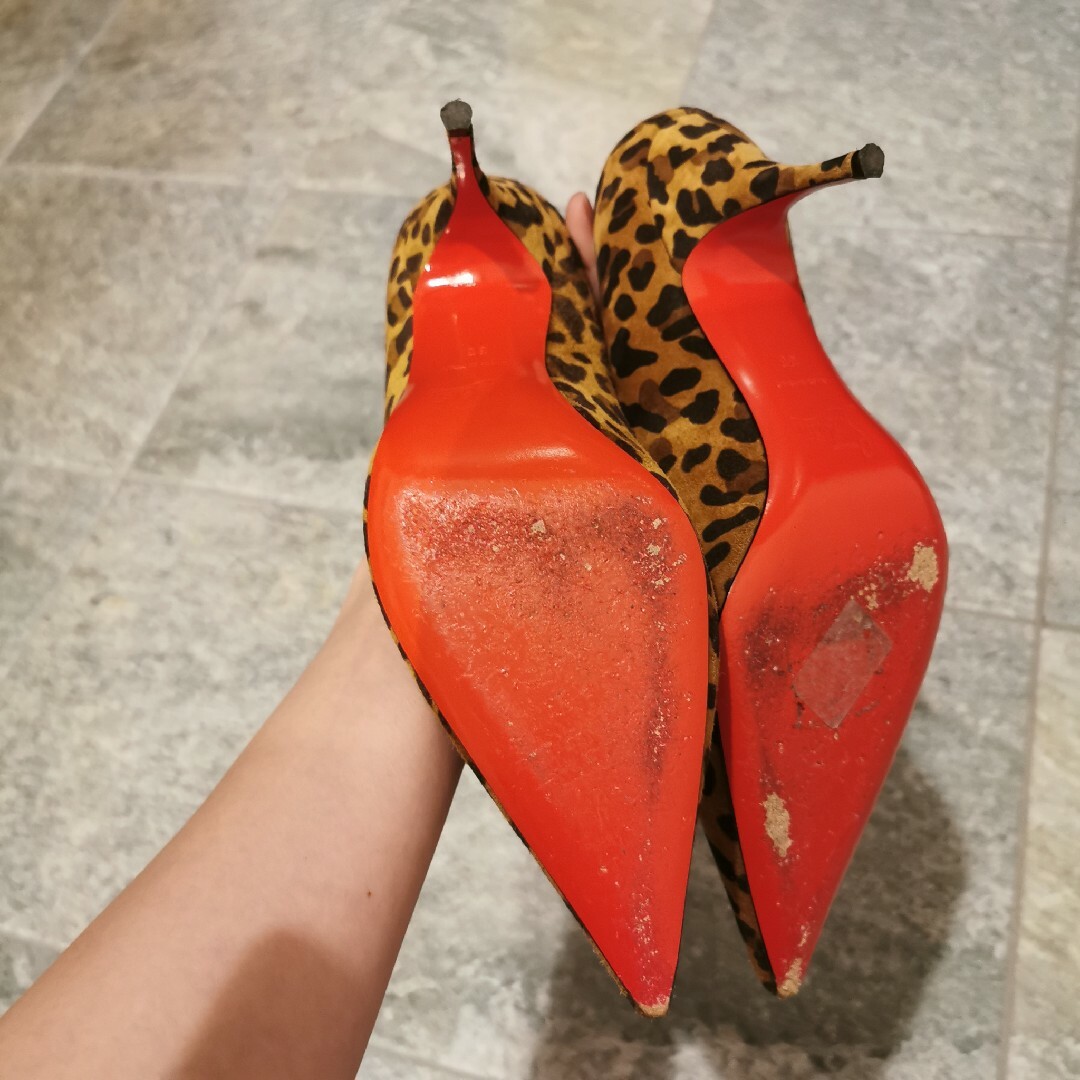 Christian Louboutin(クリスチャンルブタン)のクリスチャンルブタン レオパード　ヒョウ柄　豹柄　パンプス　美品　レッドソール レディースの靴/シューズ(ハイヒール/パンプス)の商品写真