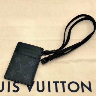 ルイヴィトン(LOUIS VUITTON)の美品］ルイヴィトン　モノグラムエクリプス　カードケース　ストラップ　M61690(名刺入れ/定期入れ)