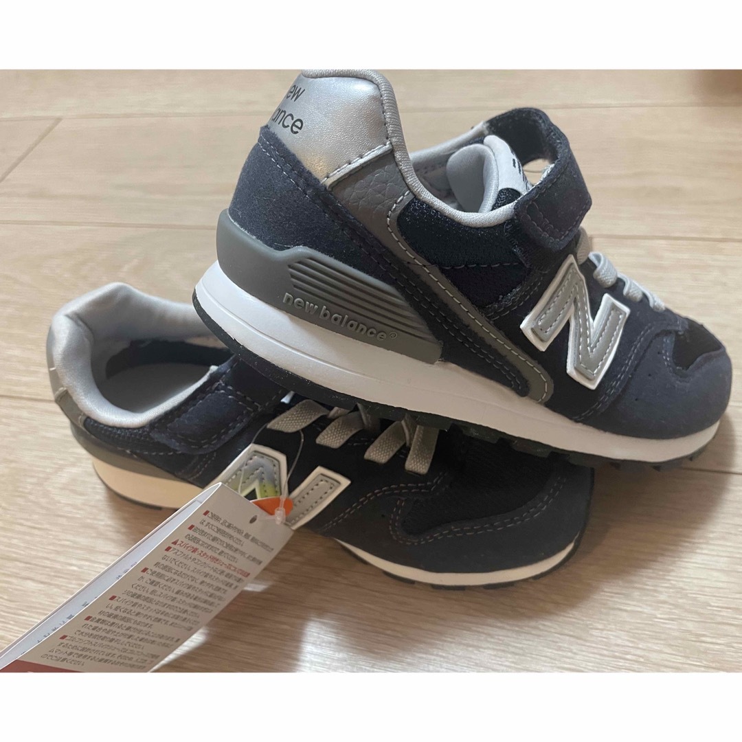 996（New Balance）(キュウキュウロク)の【新品】ニューバランス　キッズスニーカー19センチ キッズ/ベビー/マタニティのキッズ靴/シューズ(15cm~)(スニーカー)の商品写真