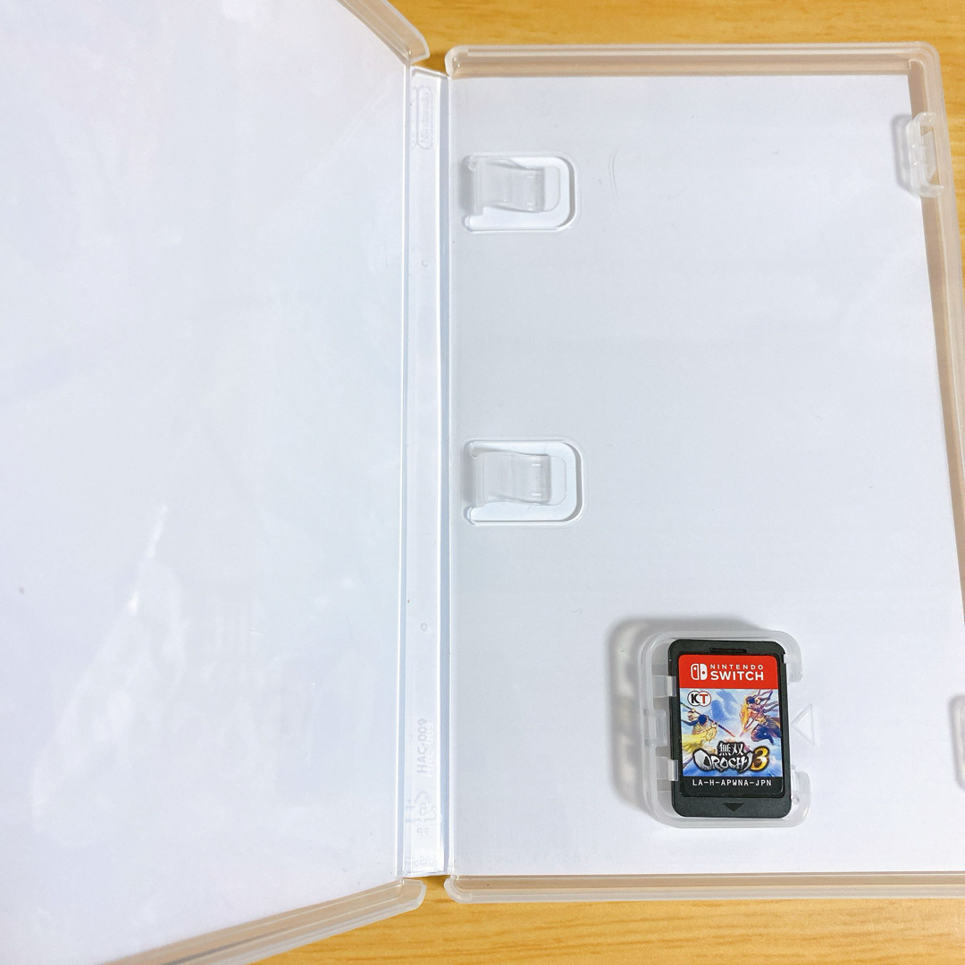 Nintendo Switch(ニンテンドースイッチ)の無双OROCHI3 エンタメ/ホビーのゲームソフト/ゲーム機本体(家庭用ゲームソフト)の商品写真