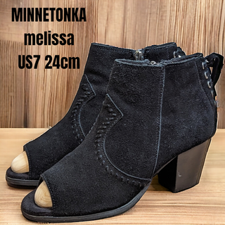 ミネトンカ(Minnetonka)のMINNETONKA ミネトンカ ショートブーツ 24cm ブラック スウェード(ブーティ)