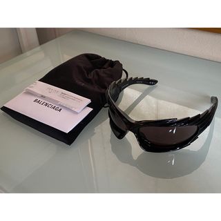 バレンシアガ(Balenciaga)の正規品★ 新品BALENCIAGA ブラック SPIKE サングラス(サングラス/メガネ)