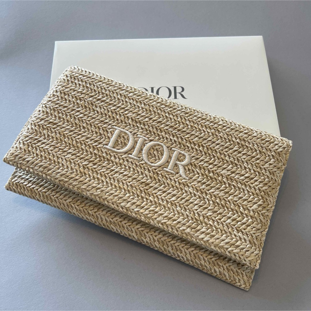 Christian Dior(クリスチャンディオール)の本文に変更あり12日本日で終了！Dior ノベルティクラッチバッグ　新品未使用！ レディースのバッグ(クラッチバッグ)の商品写真