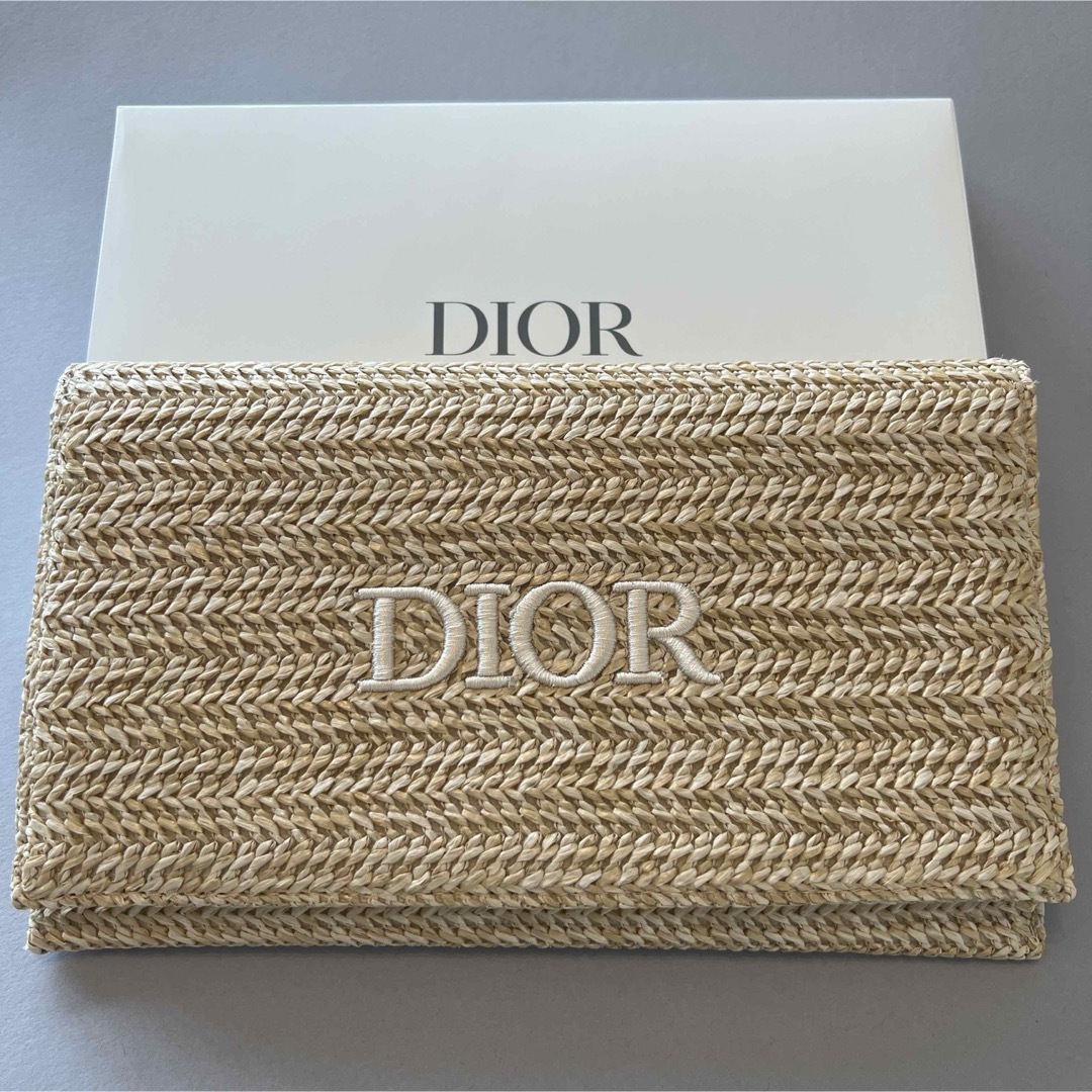 Christian Dior(クリスチャンディオール)の本文に変更あり12日本日で終了！Dior ノベルティクラッチバッグ　新品未使用！ レディースのバッグ(クラッチバッグ)の商品写真