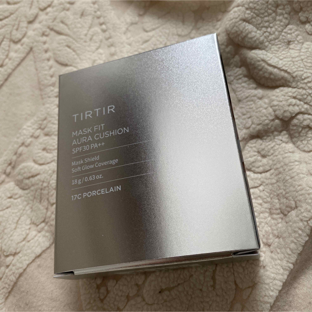 ティルティル TIRTIR クッションファンデーション シルバー  通常サイズ コスメ/美容のベースメイク/化粧品(ファンデーション)の商品写真