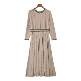 ジルスチュアート(JILLSTUART)のJILLSTUART ワンピース 4(XL位) ベージュxグレー 【古着】【中古】(ひざ丈ワンピース)