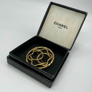 シャネル(CHANEL)の美品✨　CHANEL　シャネル　ココマークブローチ　サークルモチーフ　刻印あり(ブローチ/コサージュ)