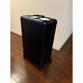 リモワ(RIMOWA)の新品未使用　リカルド　アルミニウム　スーツケース　マットブラック24インチ58ℓ(トラベルバッグ/スーツケース)