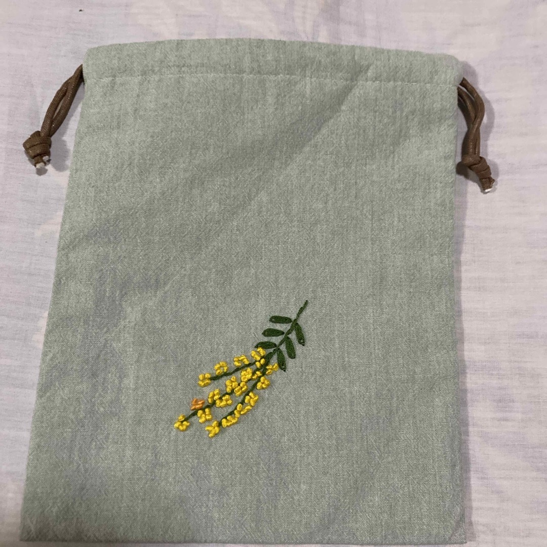 ハンドメイド刺繍ポーチ袋野花カモミー・ディジーラベンダー花柄 ハンドメイド刺繍ポーチ袋野花カモミー・ディジーラベンダー花柄