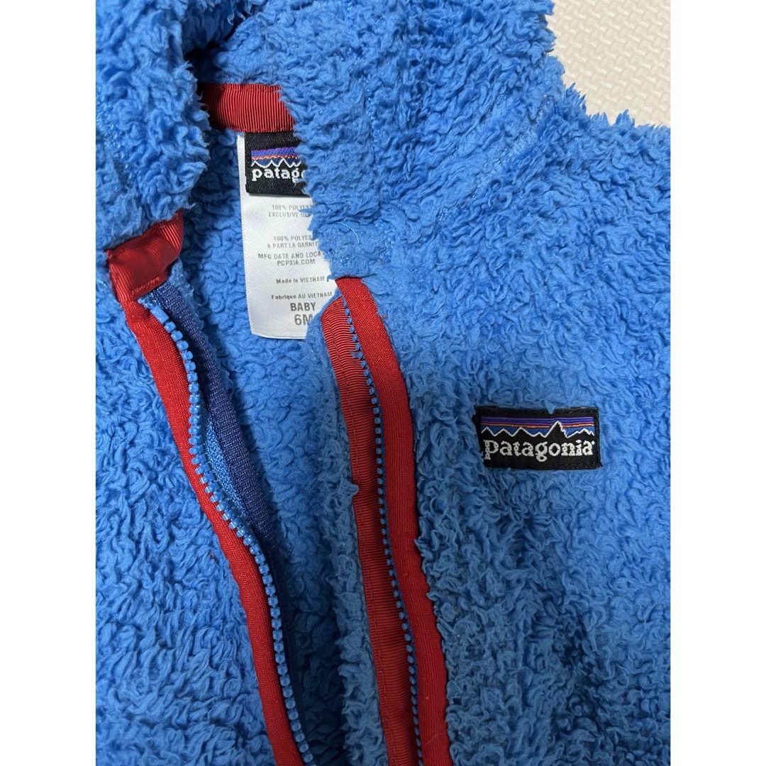 patagonia(パタゴニア)のパタゴニア patagonia フリース　ロンパース　中古　60M キッズ/ベビー/マタニティのベビー服(~85cm)(カバーオール)の商品写真