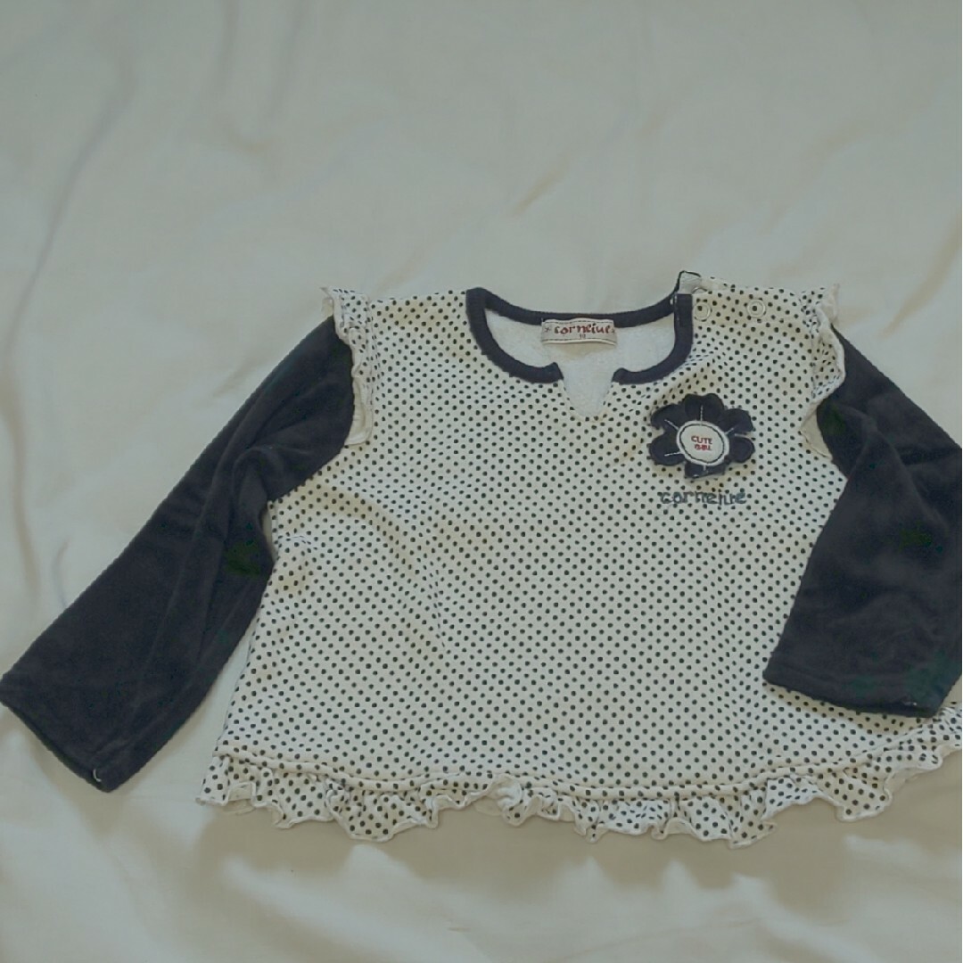 キッズ❮197❯90㎝ corneiue 黒ドット柄 トップス キッズ/ベビー/マタニティのキッズ服女の子用(90cm~)(Tシャツ/カットソー)の商品写真