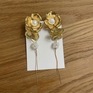 ピアス(ピアス)