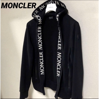 モンクレール(MONCLER)のモンクレール　MONCLER パーカー　レタリングロゴ　ブラック　黒　国内正規品(パーカー)