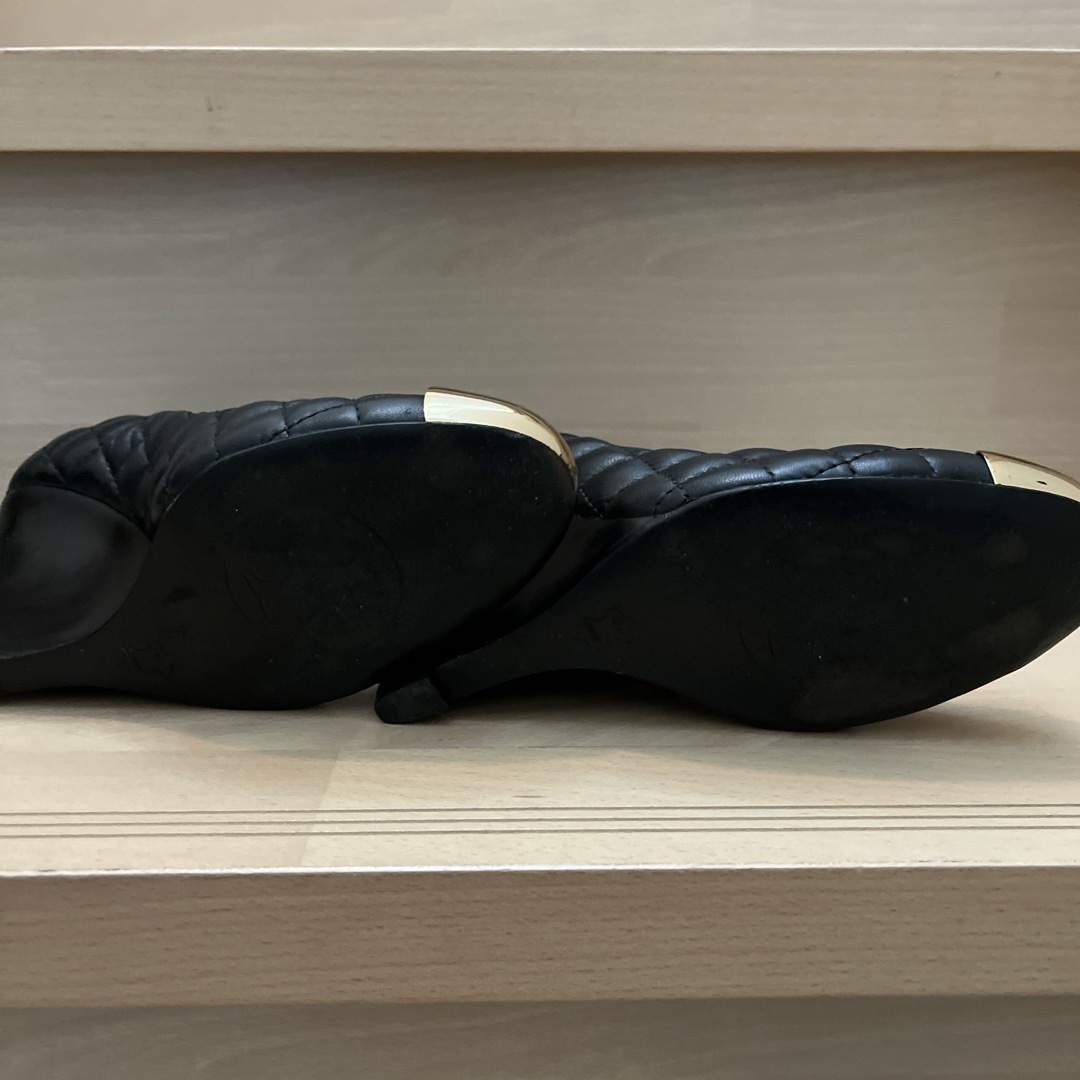 Tory Burch(トリーバーチ)のトリーバーチ　靴　6M  23.5cm レディースの靴/シューズ(ハイヒール/パンプス)の商品写真