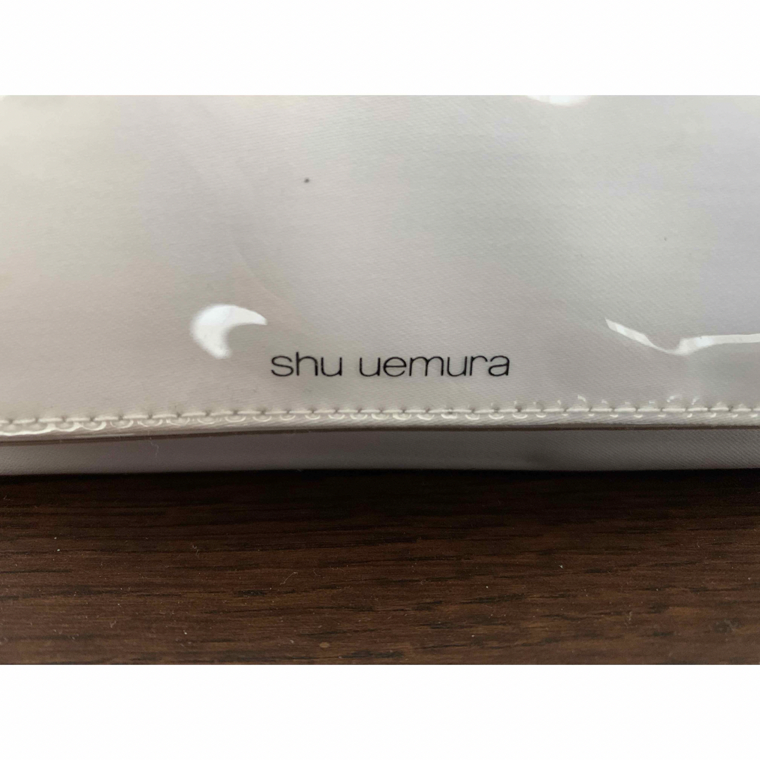 shu uemura(シュウウエムラ)のShu Uemura ノベルティグッズ エンタメ/ホビーのコレクション(ノベルティグッズ)の商品写真