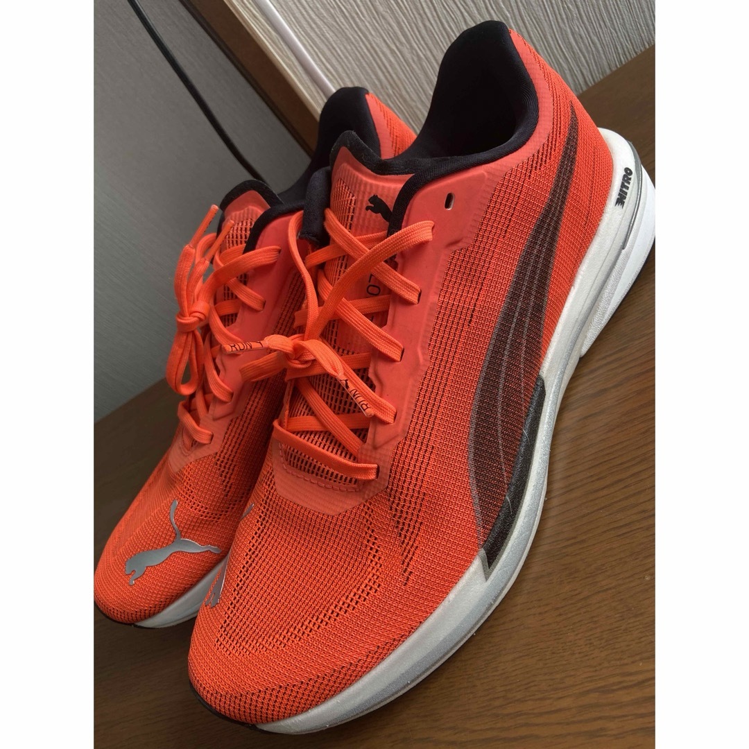 PUMA(プーマ)のプーマ　ベロシティニトロ28cm PUMA ランニングシューズ ニトロ メンズの靴/シューズ(スニーカー)の商品写真