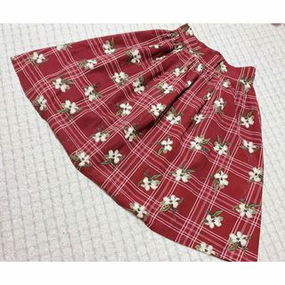 ARROW - レストローズ風　赤の花柄スカート  美品