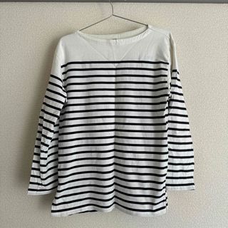 ユニクロ(UNIQLO)のTシャツ　長袖(Tシャツ/カットソー(七分/長袖))