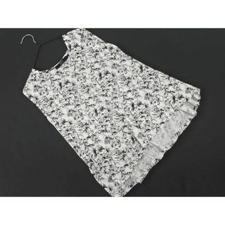 マウジー(moussy)のアズールバイマウジー 花柄 ノースリーブ カットソー sizeS/白 ■◇ レディース(カットソー(半袖/袖なし))