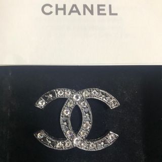 シャネル(CHANEL)のシャネル ブローチ シルバー  星(ブローチ/コサージュ)