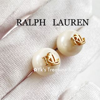 ラルフローレン(Ralph Lauren)のP449/RALPH LAUREN/ゴールドRLLパールゴールドピアス(ピアス)