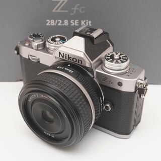 ニコン(Nikon)のNikon Z fc 28mm f2.8 スペシャルキット シルバー(ミラーレス一眼)
