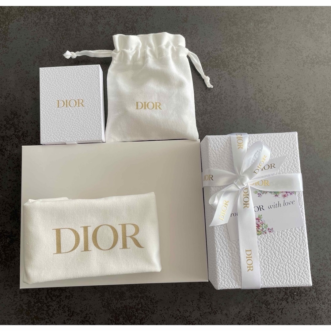 Christian Dior(クリスチャンディオール)のChristian Dior 3月にいただいたノベルティ8点セット  エンタメ/ホビーのコレクション(ノベルティグッズ)の商品写真