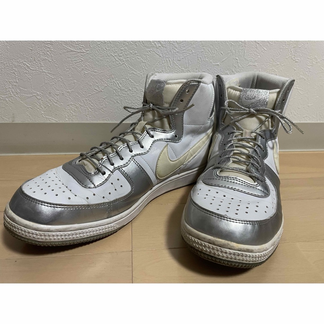 NIKE(ナイキ)のナイキ ターミネーター 336609-111 ホワイト×シルバー 27.5cm メンズの靴/シューズ(スニーカー)の商品写真