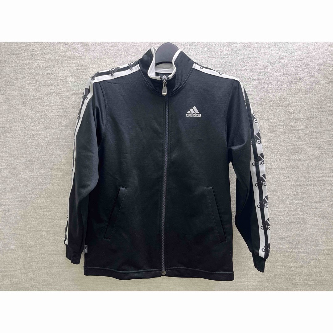 adidas(アディダス)のアディダス  フルジップジャンパー　150 ブラック　ジャージ キッズ/ベビー/マタニティのキッズ服男の子用(90cm~)(ジャケット/上着)の商品写真