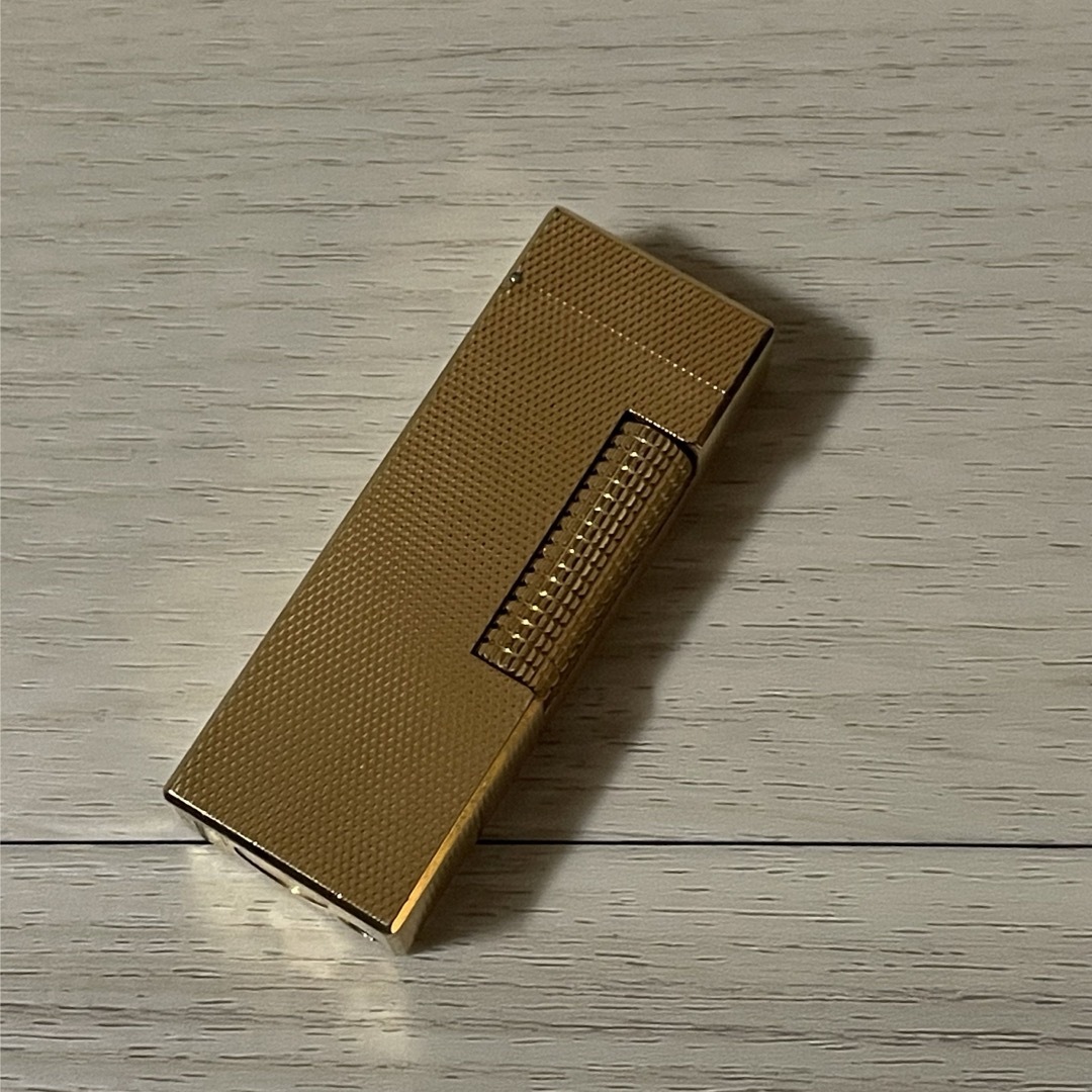 Dunhill(ダンヒル)の【着火可能】dunhill ダンヒル　ガスライター メンズのファッション小物(タバコグッズ)の商品写真