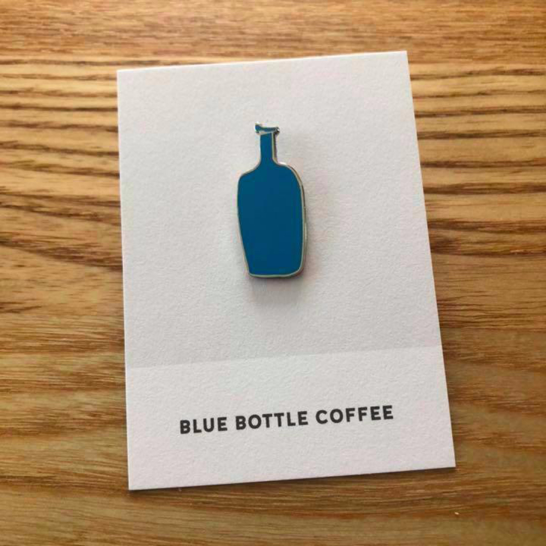 Blue Bottle Coffee(ブルーボトルコーヒー)のブルーボトルコーヒー ピンバッジ エンタメ/ホビーのアニメグッズ(バッジ/ピンバッジ)の商品写真
