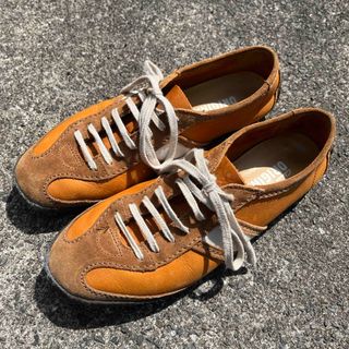 クラークス(Clarks)のclarks adidas サンバ　茶系(スニーカー)