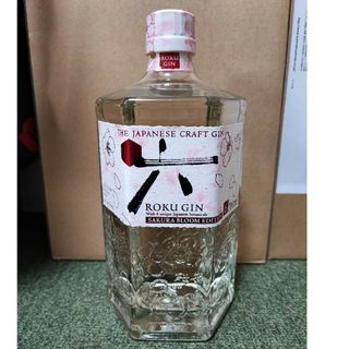 サントリー SUNTORY 六 クラフトジン　桜　サクラ　sakura(蒸留酒/スピリッツ)